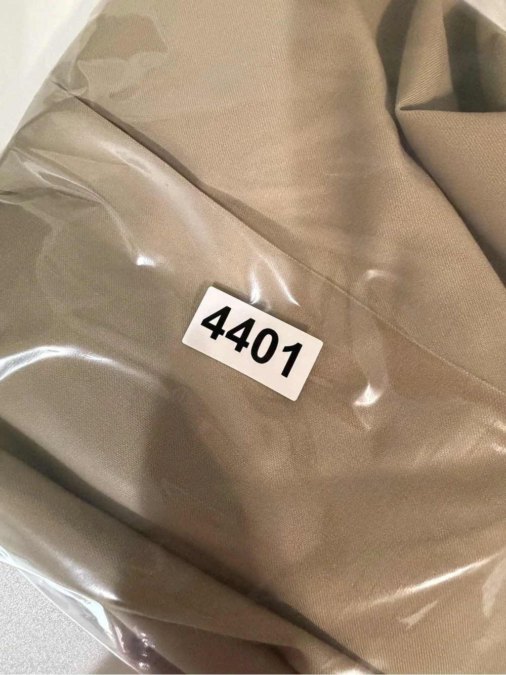 Canali 100% Wool 38W 32L Men's Pleated Dress Pants - Beige